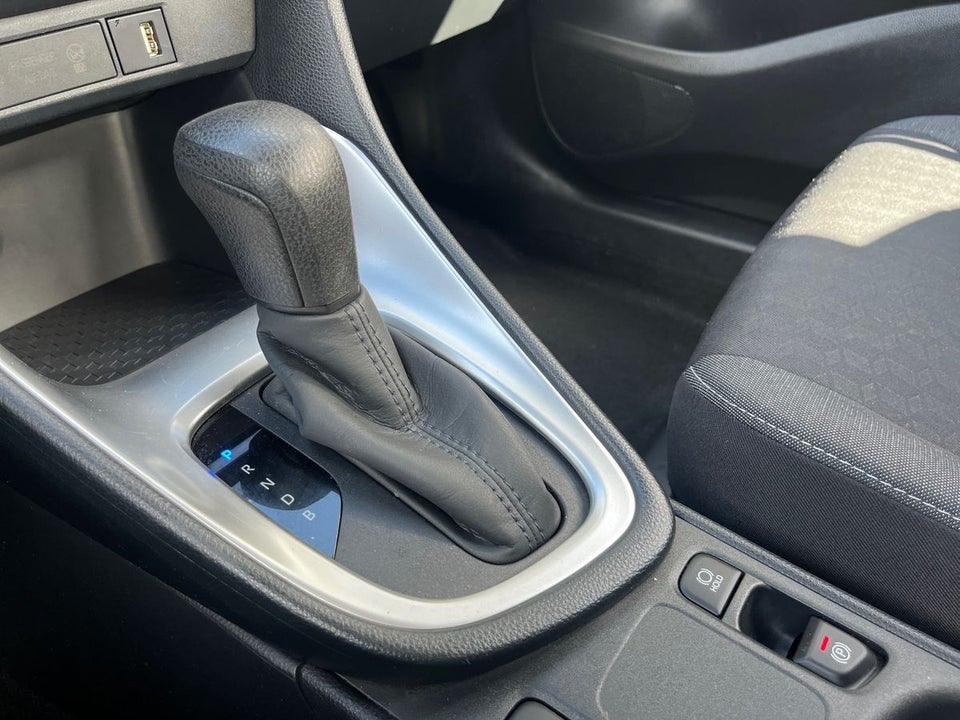 Toyota Yaris 1,5 Hybrid Essential Comfort e-CVT 5d