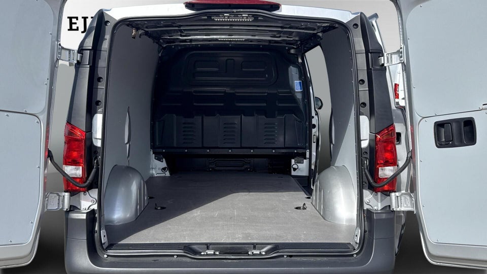 Mercedes Vito 114 2,0 CDi Kassevogn aut. L RWD