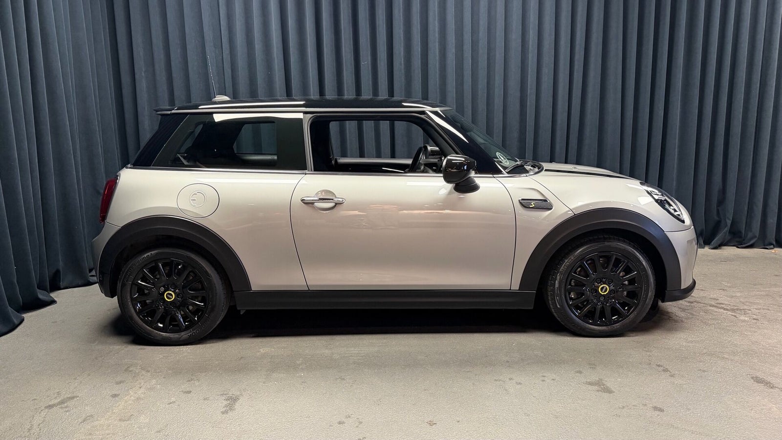MINI Cooper SE Classic 3d