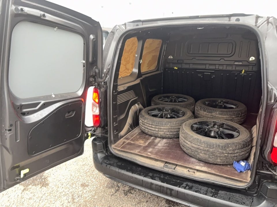 Peugeot Partner 1,5 BlueHDi 100 L1V1 Plus Pro Van