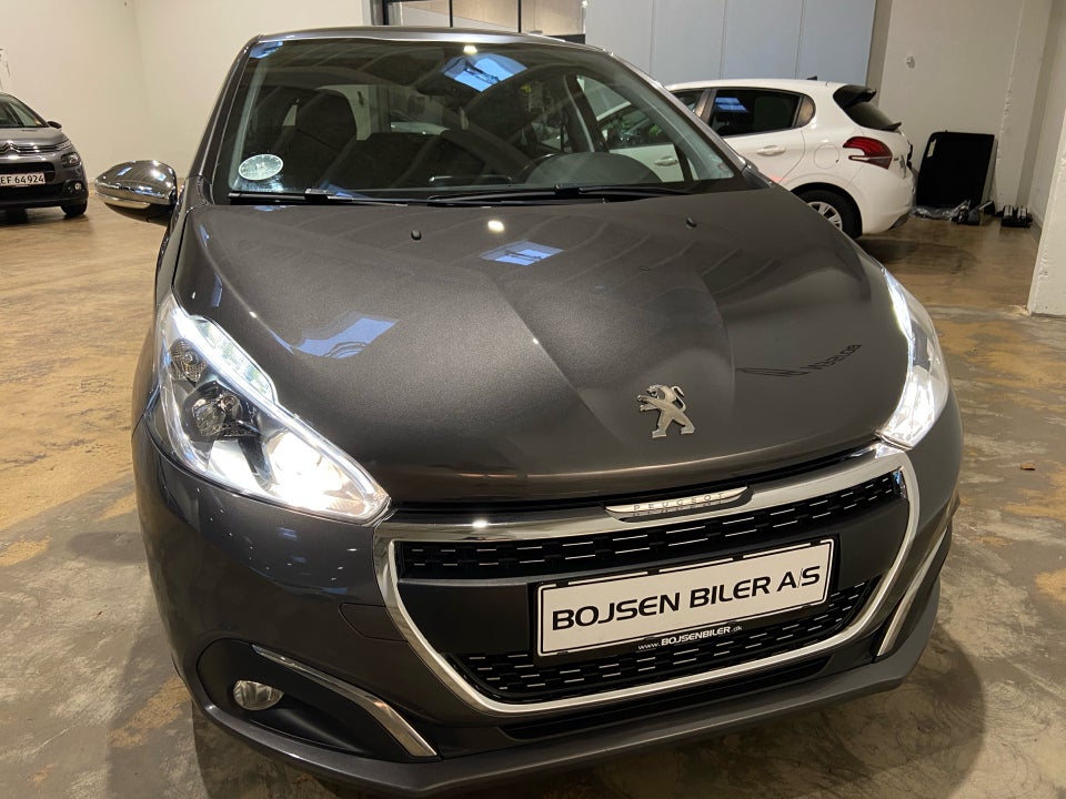 Peugeot 208 1,6 BlueHDi 100 Allure Sky 5d