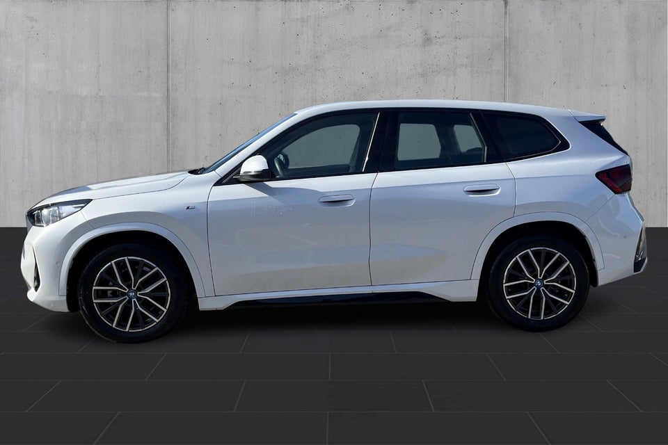 BMW iX1 eDrive20 M-Sport 5d