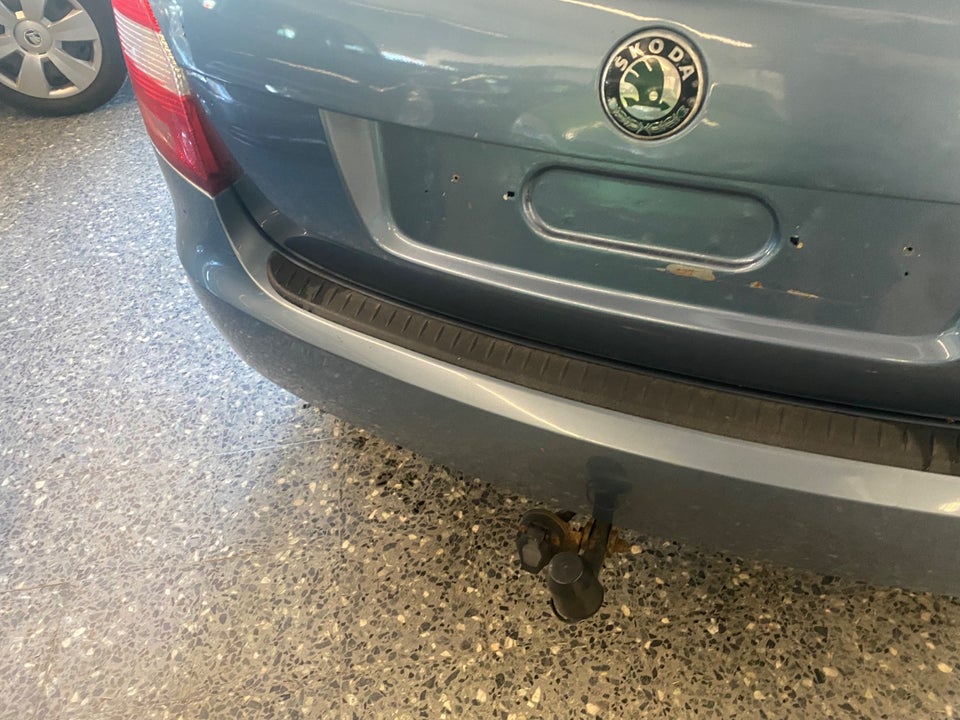 Skoda Fabia 1,4 16V Ambiente 5d