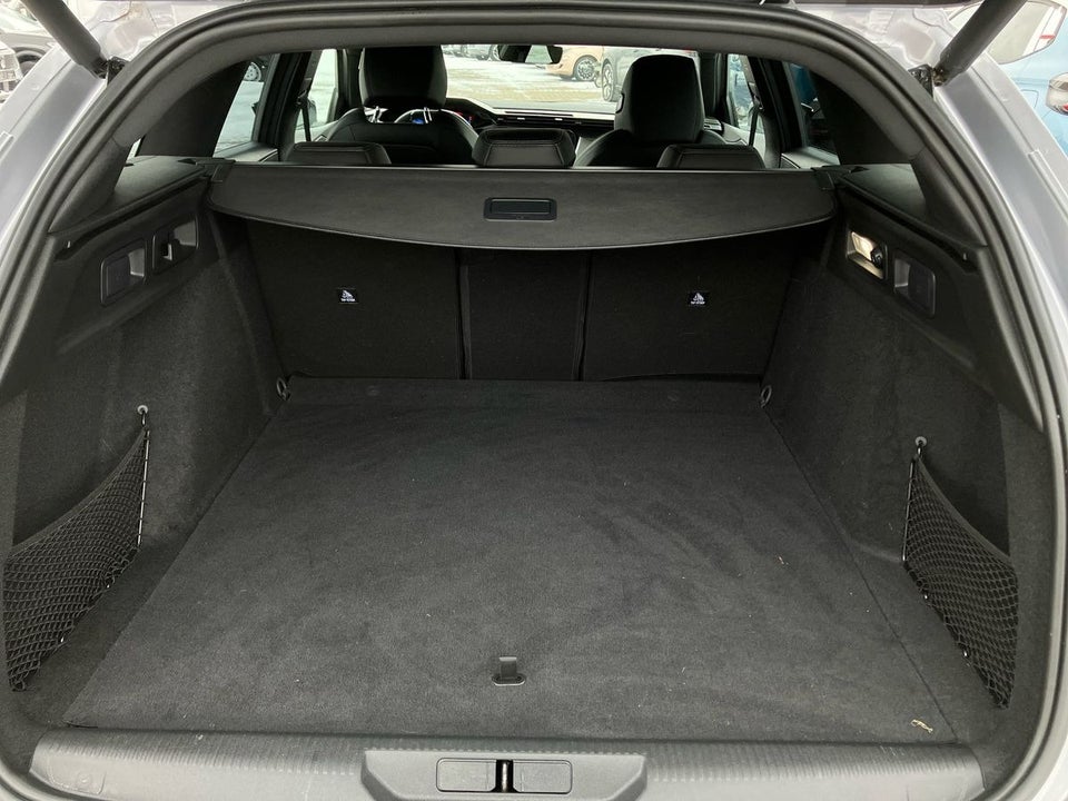 Peugeot e-308 54 GT SW 5d