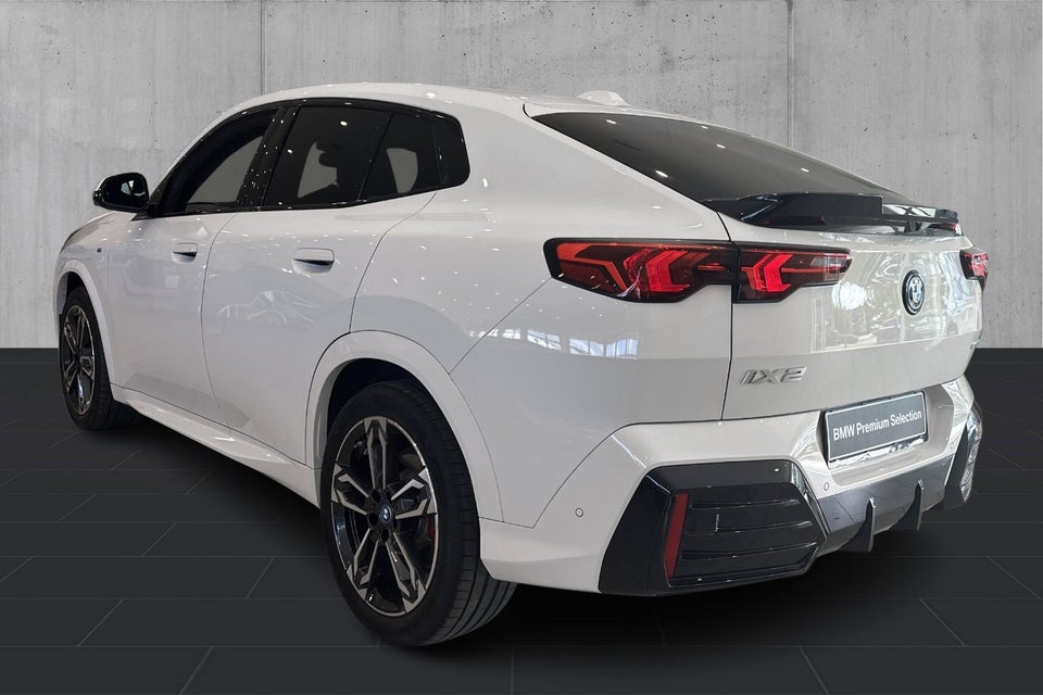 BMW iX2 eDrive20 M-Sport Pro 5d