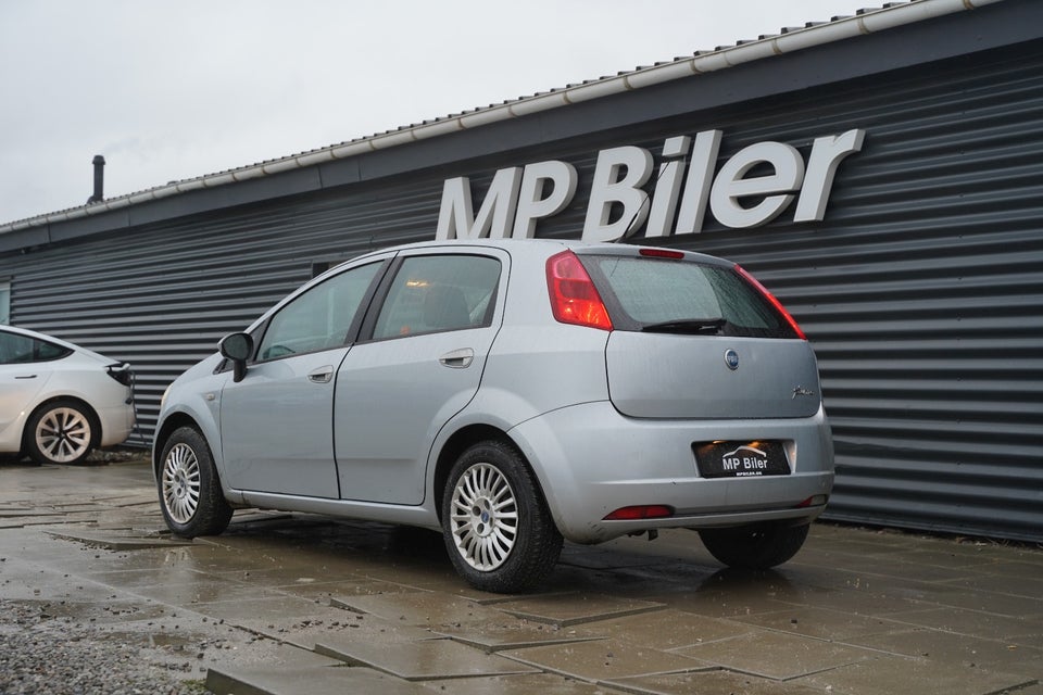 Fiat Grande Punto 1,4 Active 5d