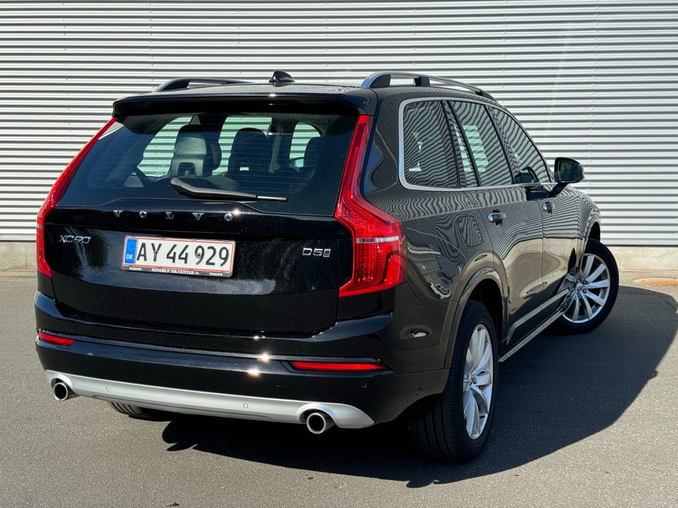 Volvo XC90 2,0 D5 225 Momentum aut. AWD 7prs 5d