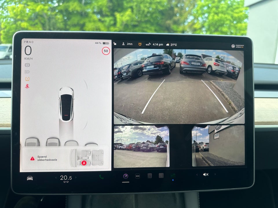 Tesla Model Y Long Range AWD 5d