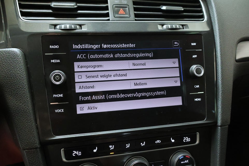 VW Golf VII 1,6 TDi 115 Comfortline Variant DSG 5d