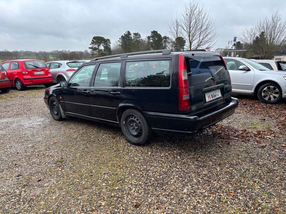 Volvo V70 2,3 T5 5d