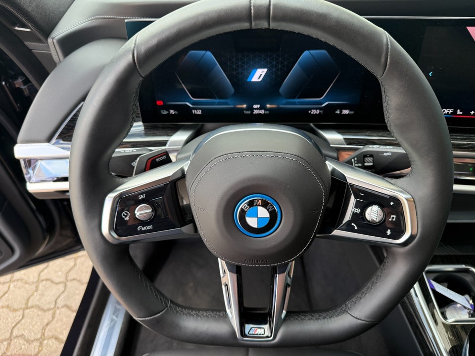 BMW i7 eDrive50 M-Sport 4d