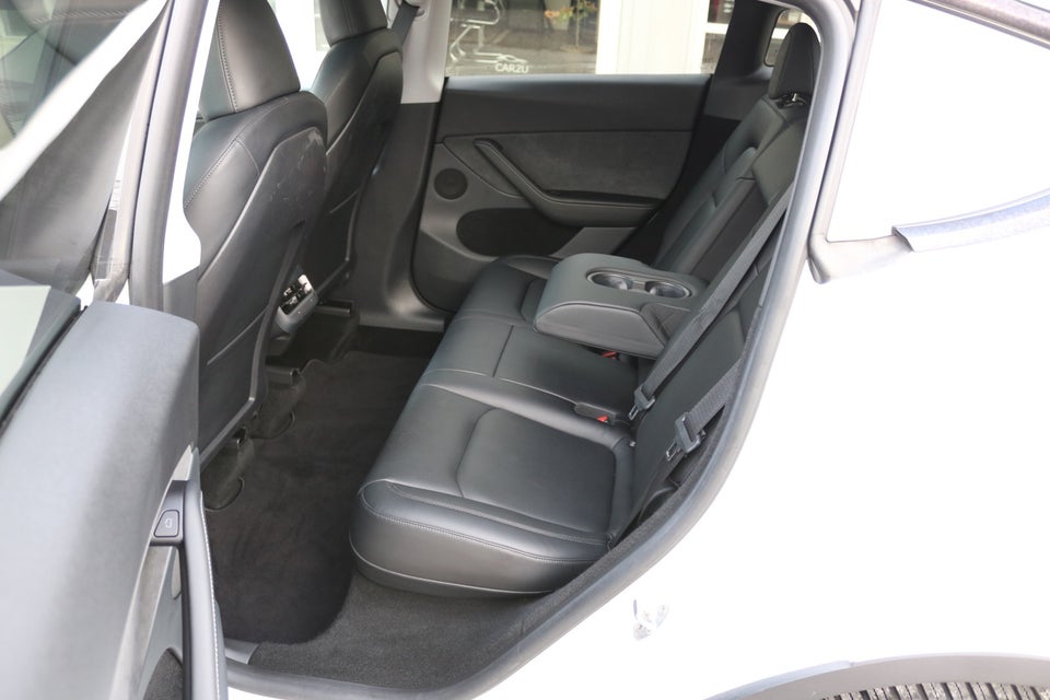 Tesla Model Y Long Range AWD 5d