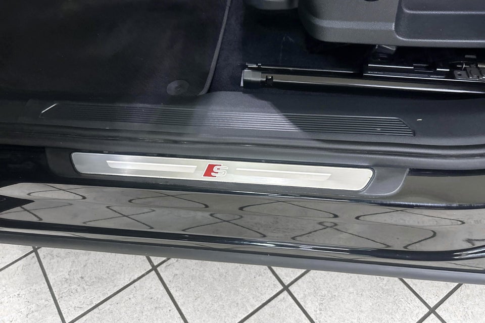 Audi Q4 e-tron 40 Attitude 5d