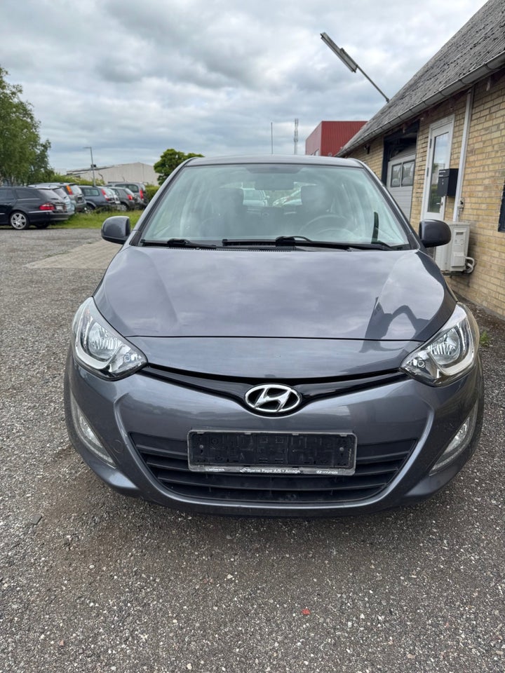 Hyundai i20 1,25 Classic XTR 5d