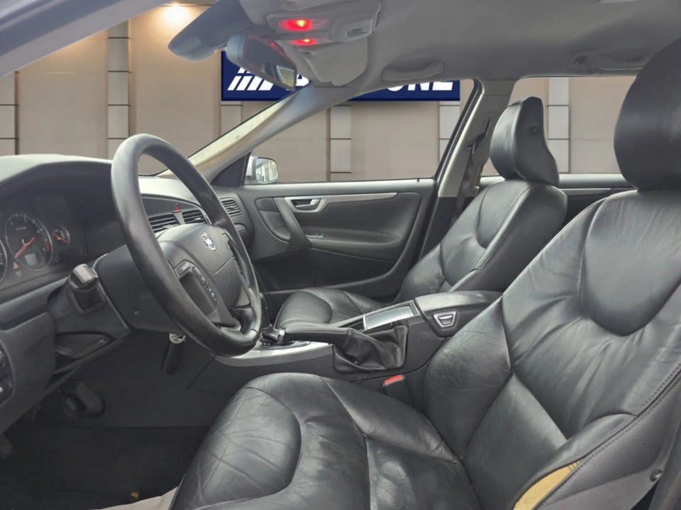 Volvo V70 2,4 D 163 aut. 5d