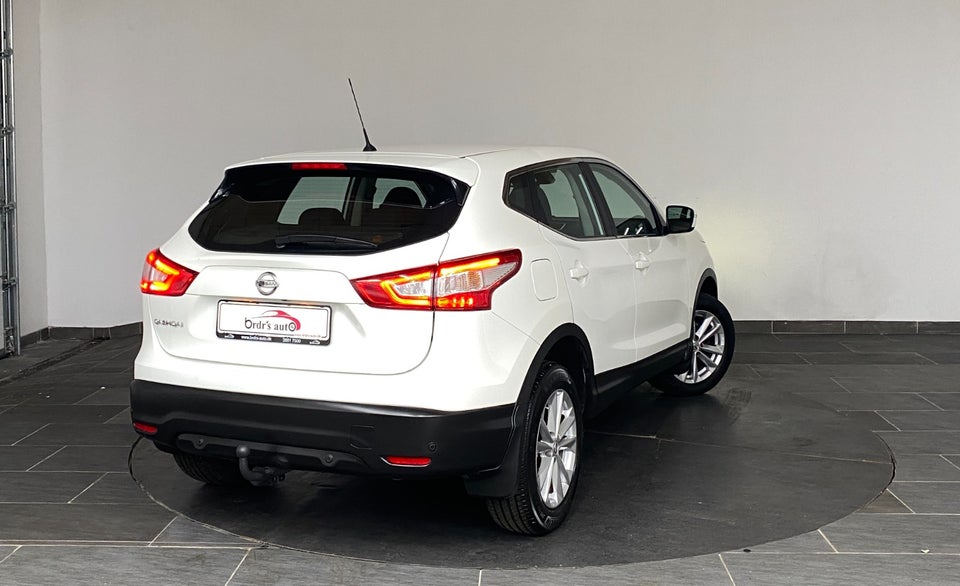 Nissan Qashqai 1,2 Dig-T 115 Acenta X-tr. 5d