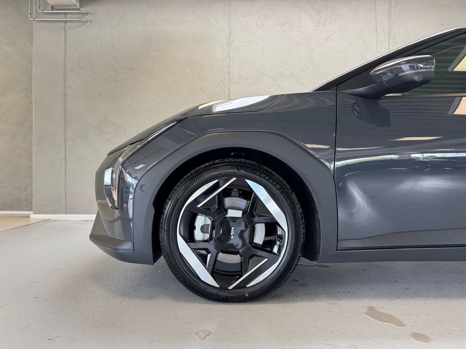Kia EV4 81 Long Range Upgrade 5d