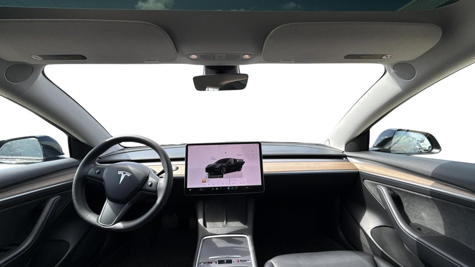 Tesla Model 3 Long Range AWD 4d