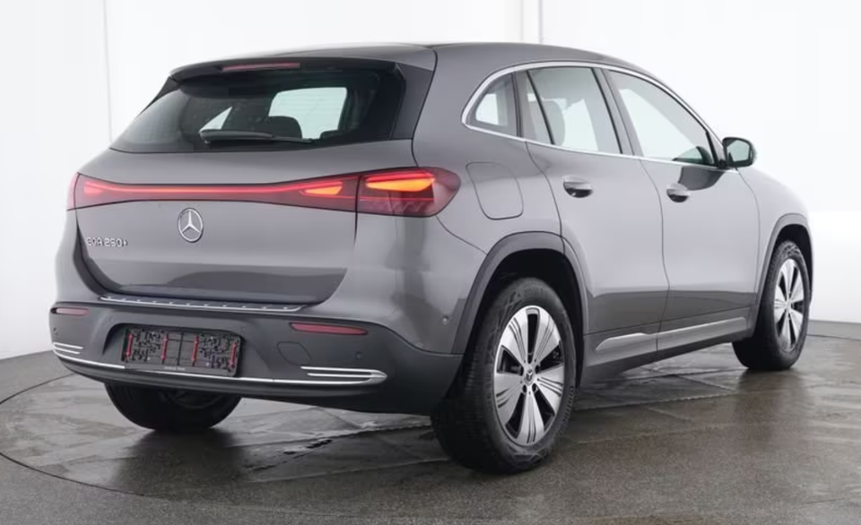 Mercedes EQA250+ Progressive Advance 5d