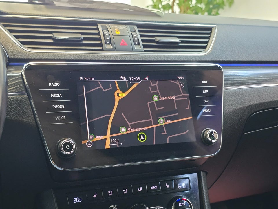 Skoda Superb 1,4 TSi iV Style Combi DSG 5d