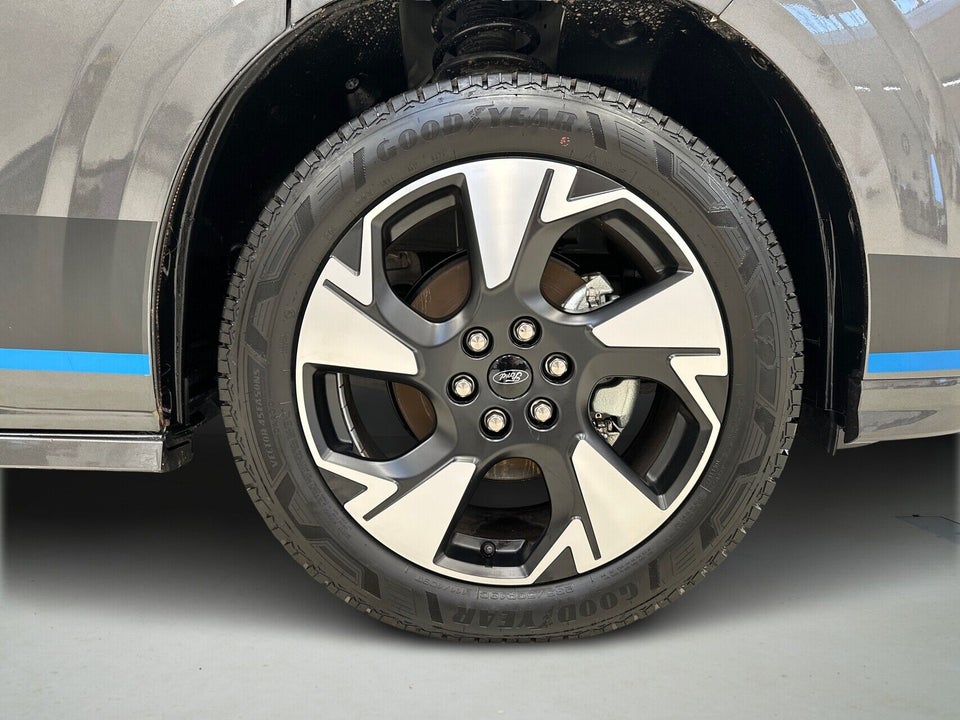 Ford E-Transit Custom 320L 64 Sport