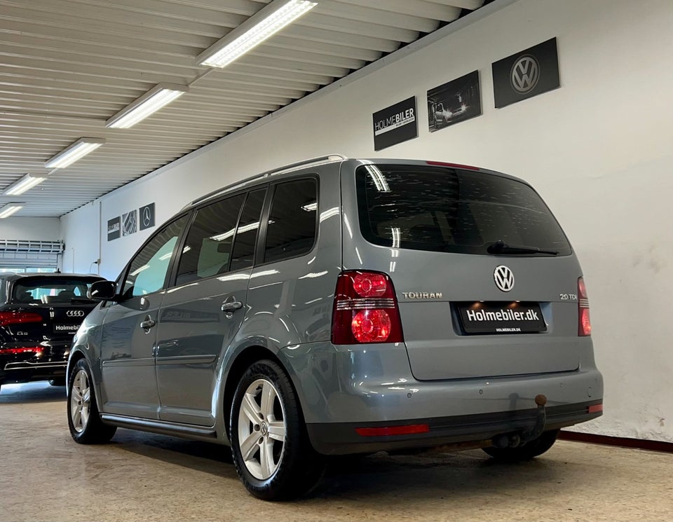 VW Touran 2,0 TDi 140 Trendline 5d