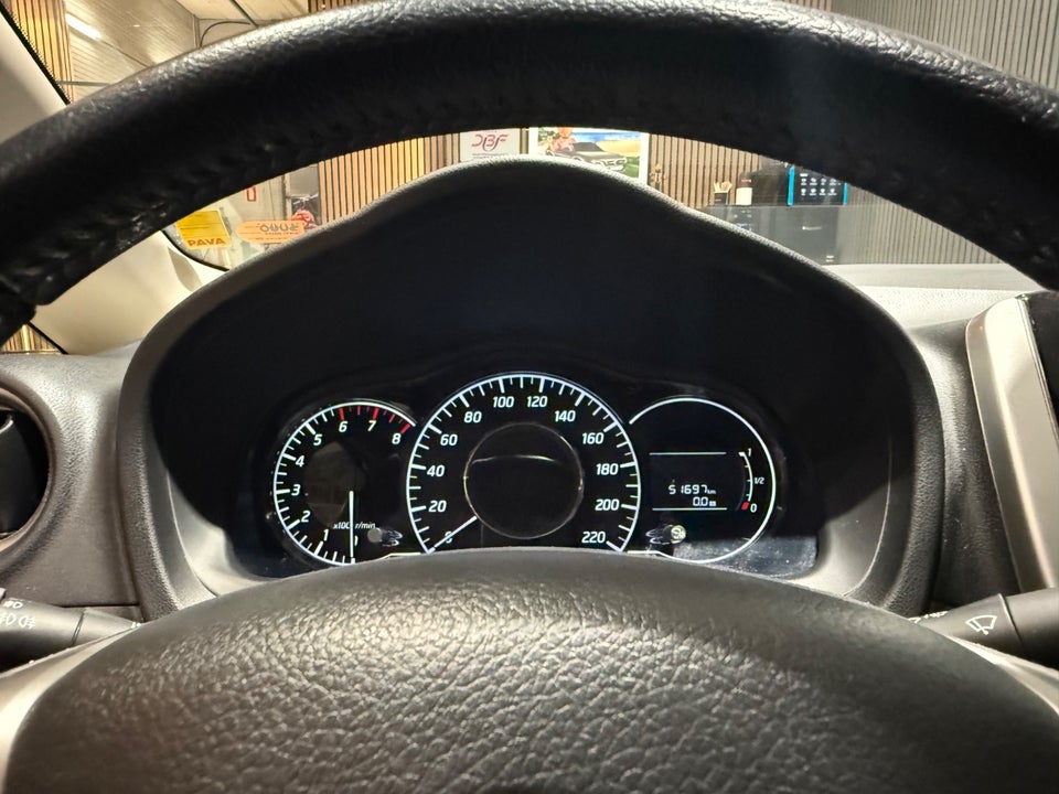 Nissan Note 1,2 Dig-S 98 Tekna CVT 5d