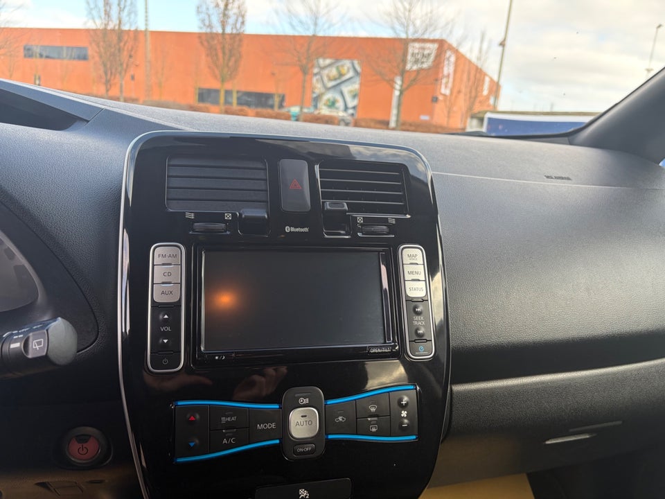 Nissan Leaf 24 Visia 5d