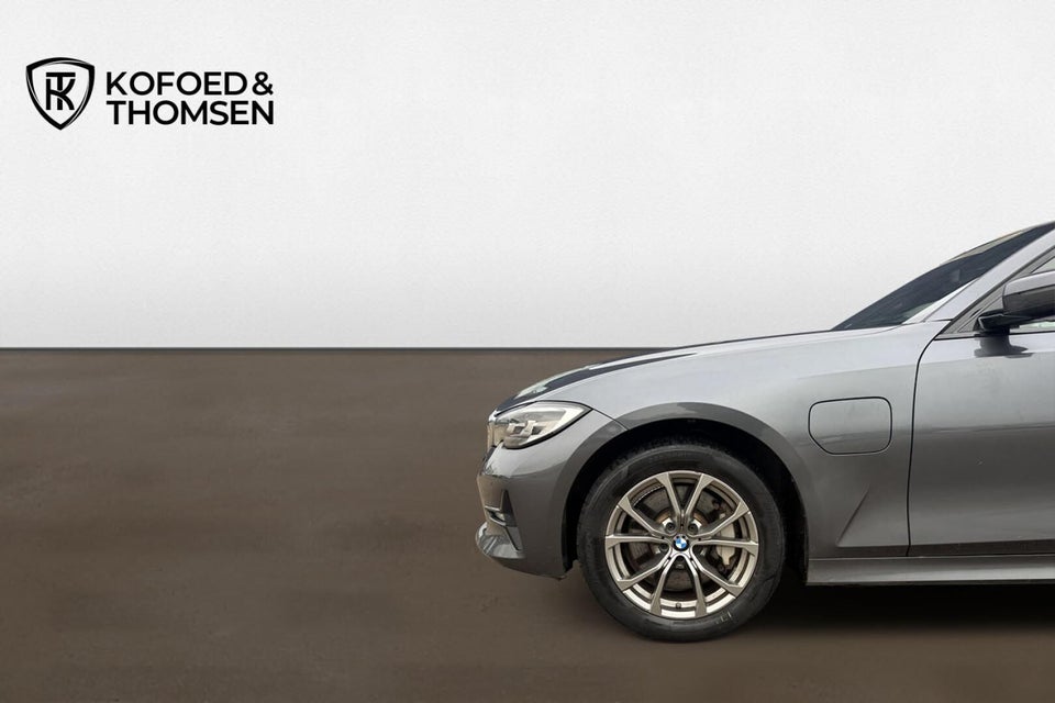 BMW 330e 2,0 Touring Sport Line aut. 5d