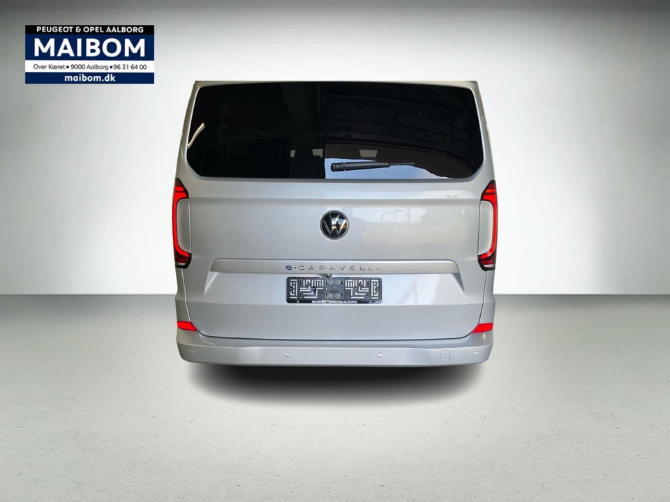 VW e-Caravelle 64 Life SWB