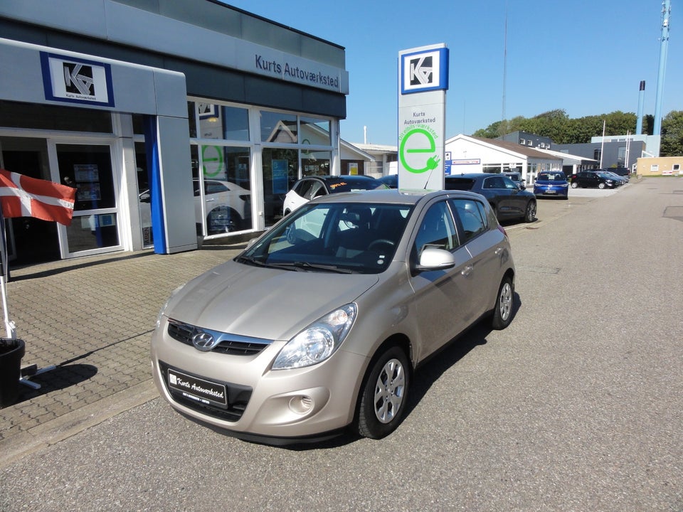 Hyundai i20 1,25 Comfort 5d