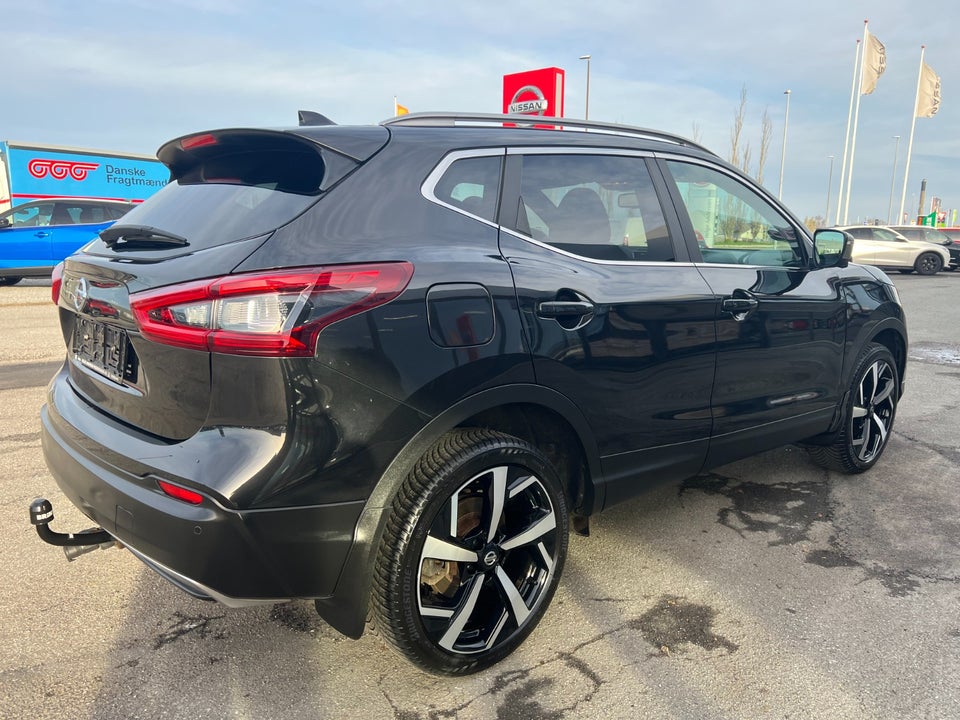 Nissan Qashqai 1,6 Dig-T 163 Tekna+ 5d