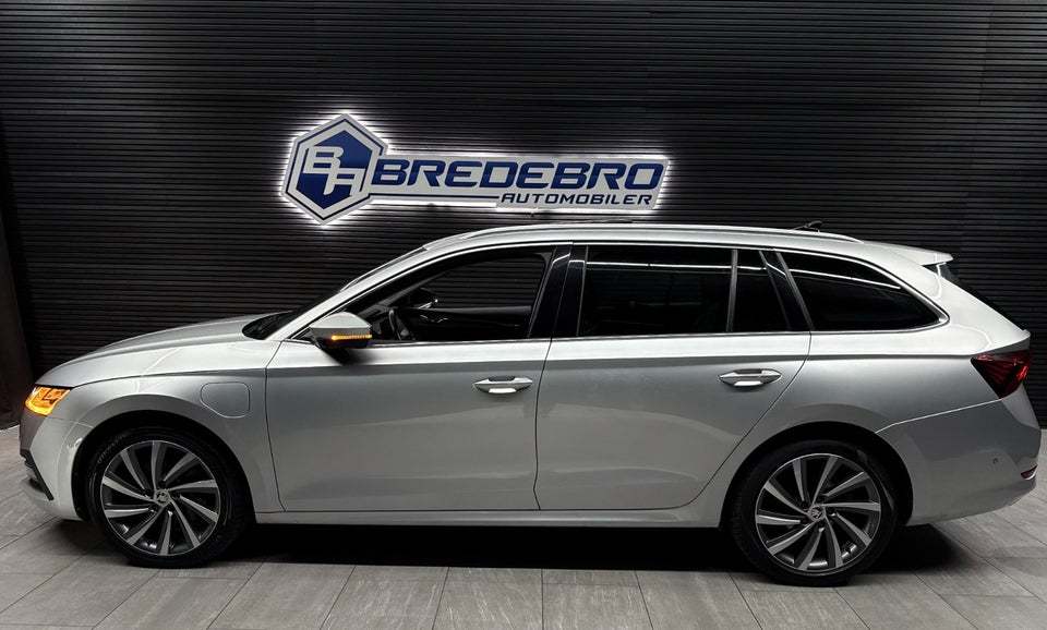 Skoda Octavia 1,4 TSi iV Sportline Combi DSG 5d