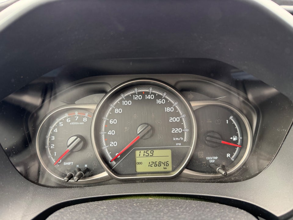 Toyota Yaris 1,3 VVT-i T2 5d