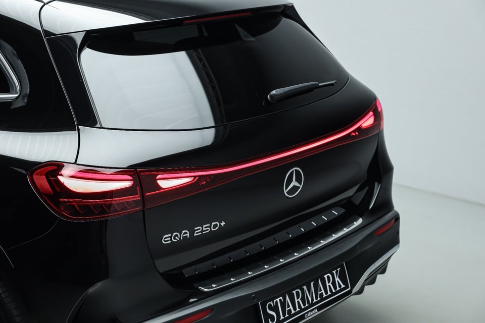 Mercedes EQA250+ AMG Advance 5d
