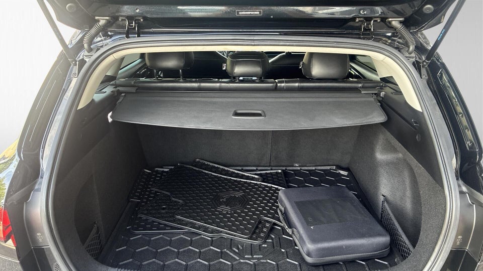 MG MG5 61 Luxury 5d