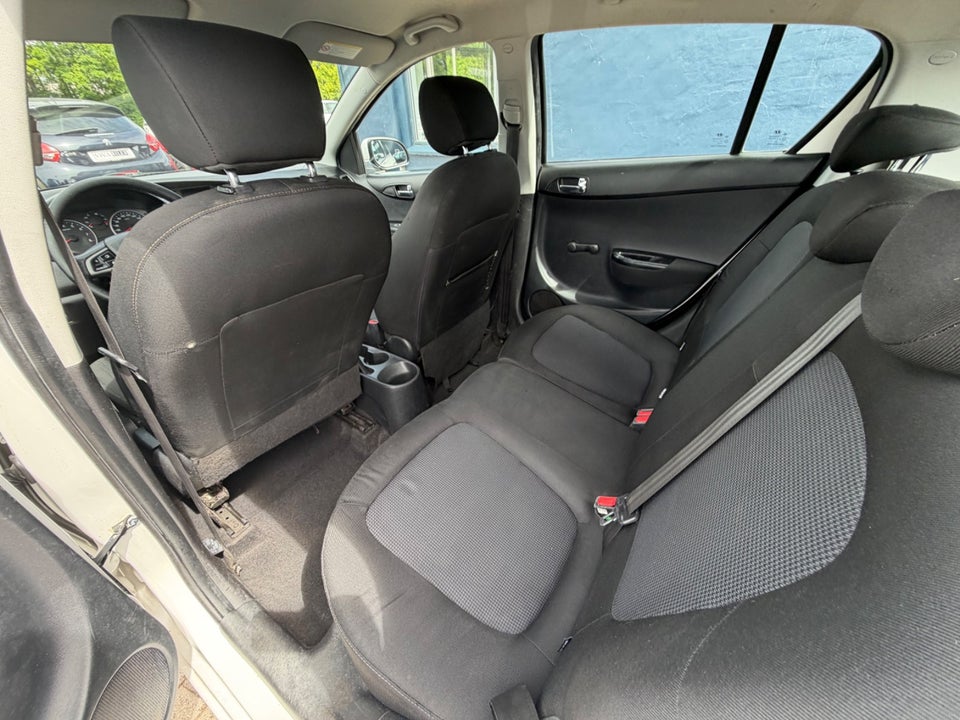 Hyundai i20 1,25 Classic XTR 5d