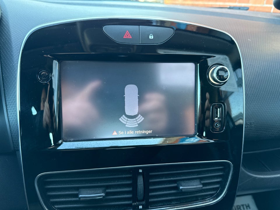 Renault Clio IV 0,9 TCe 90 Zen Sport Tourer 5d