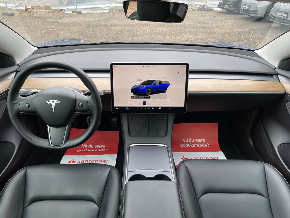 Tesla Model 3 Standard Range+ RWD 4d