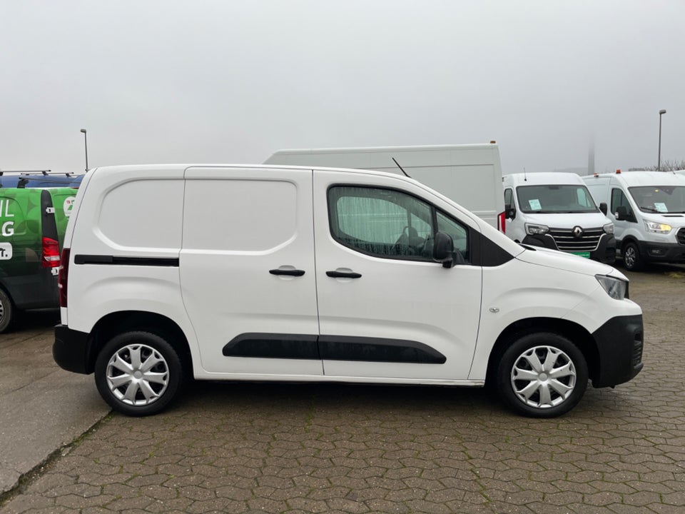 Peugeot Partner 1,5 BlueHDi 100 L1V2 Plus Van