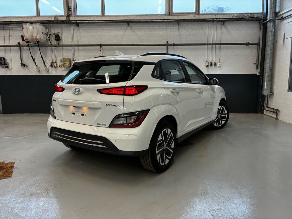 Hyundai Kona 39 EV Select 5d