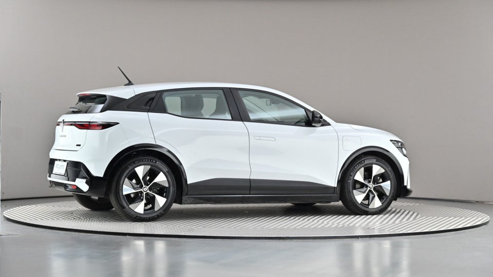 Renault Megane E-Tech 60 Equilibre 5d