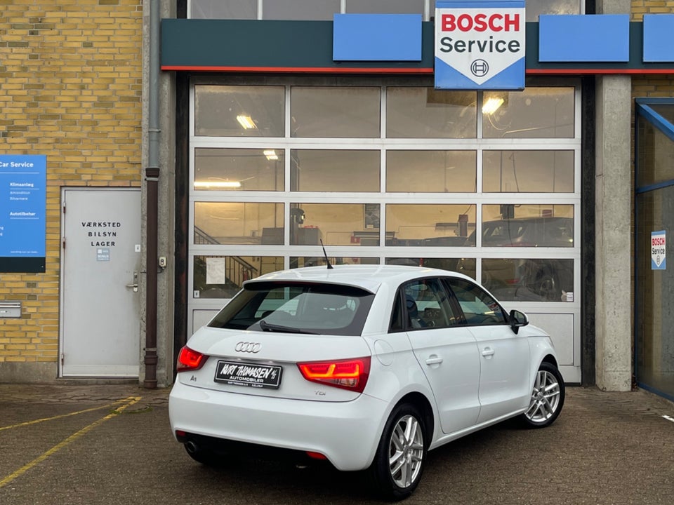 Audi A1 1,6 TDi 90 Ambition Sportback S-tr. 5d