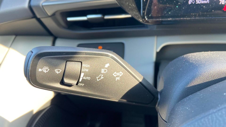 Ford Capri 82 Select Extended Range 5d