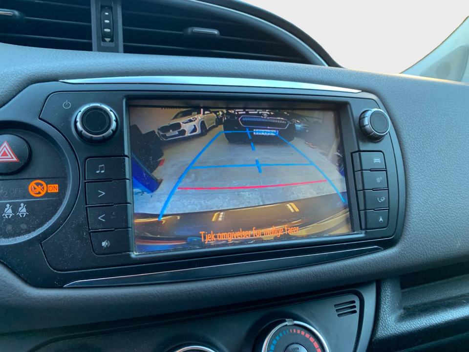 Toyota Yaris 1,0 VVT-i T1 5d