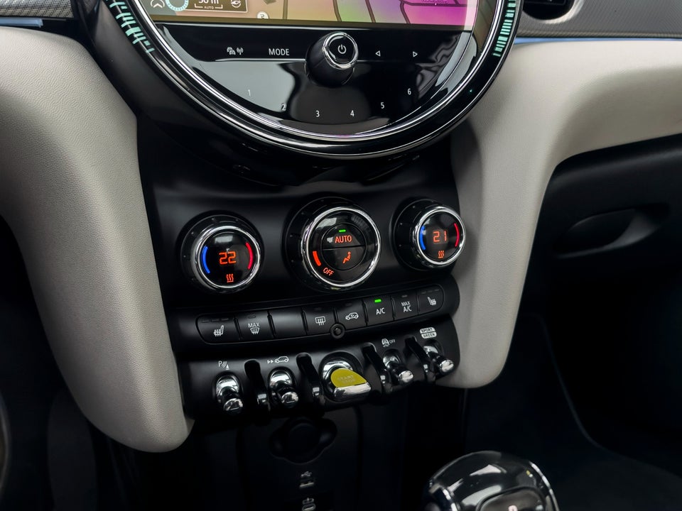 MINI Cooper SE Younique Trim 3d