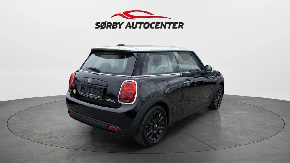 MINI Cooper SE Classic Trim 3d