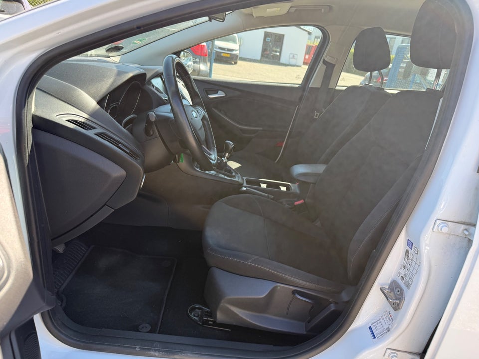 Ford Focus 1,0 SCTi 125 Business stc. 5d