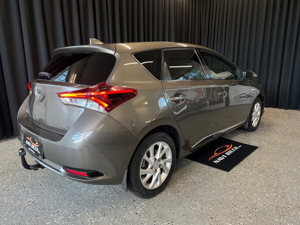 Toyota Auris 1,8 Hybrid H2 Comfort CVT 5d