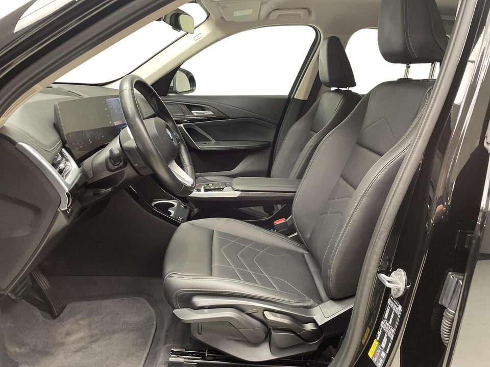 BMW iX1 eDrive20 X-Line 5d